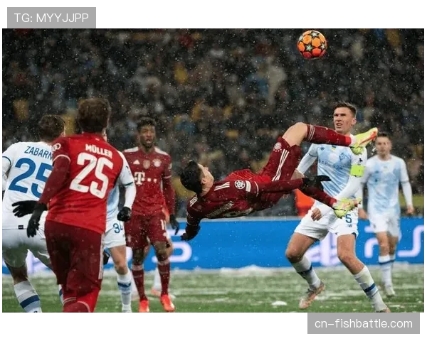 深度分析：比较弗里克与图赫尔执教拜仁时期，球队攻防转换的节奏差异